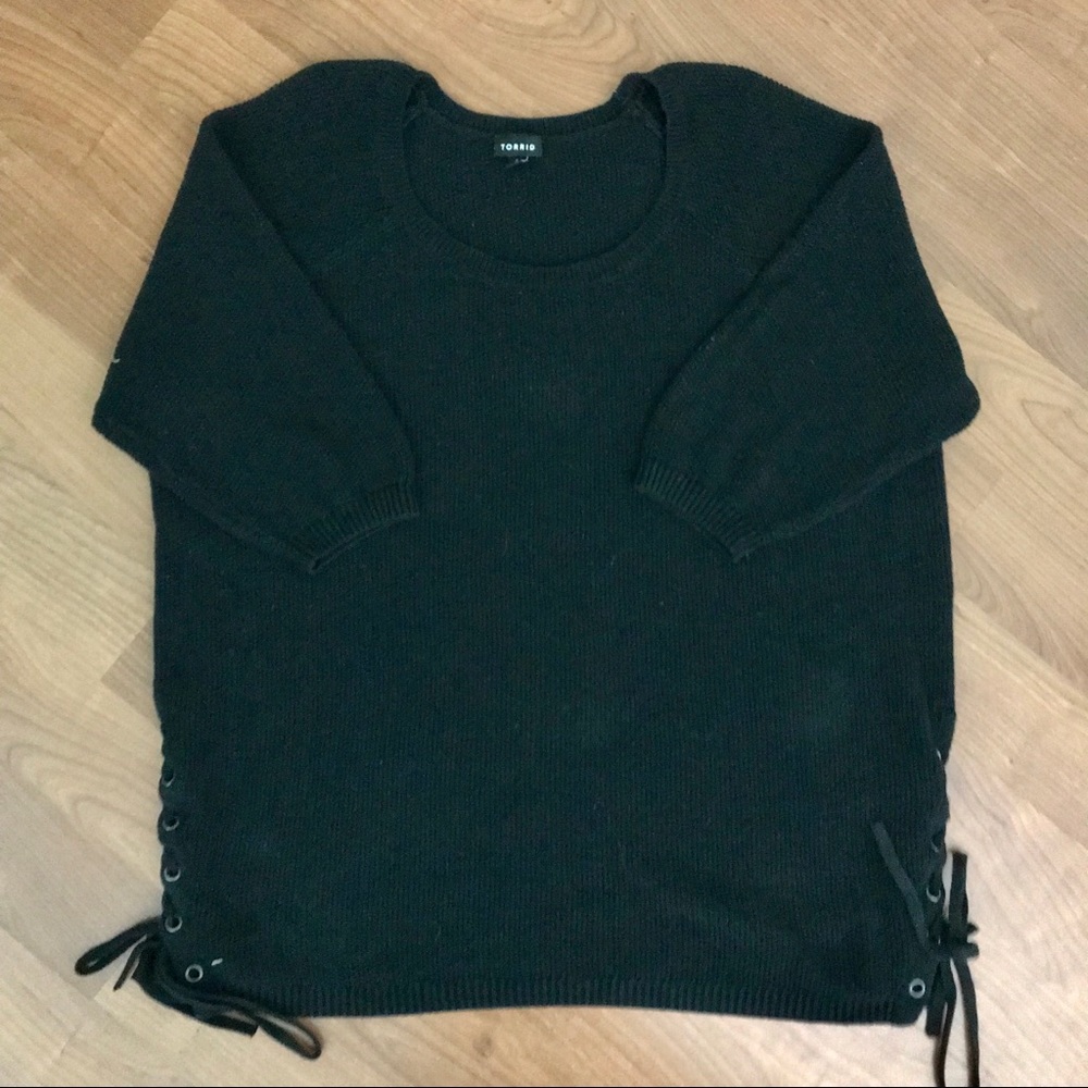 Torrid black knit Sweater w/ ties at side Sz 3